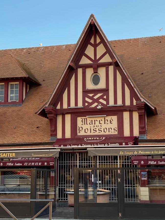 Blanvatel A Trouville Екстериор снимка